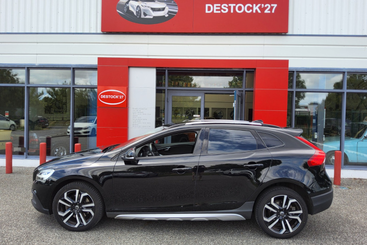 VOLVO V40 CROSS COUNTRY
