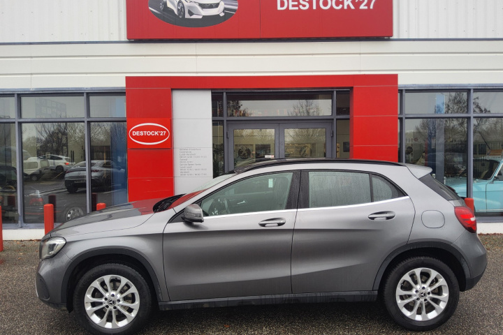 MERCEDES GLA