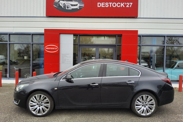OPEL INSIGNIA