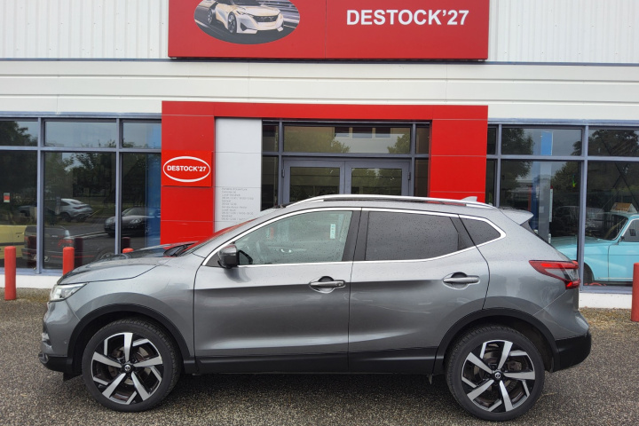 NISSAN QASHQAI 2019